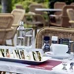 Hotel Campanile & Restaurant 3*