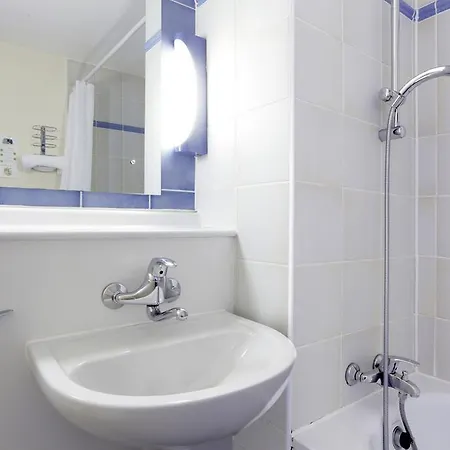 Campanile & Restaurant 3*