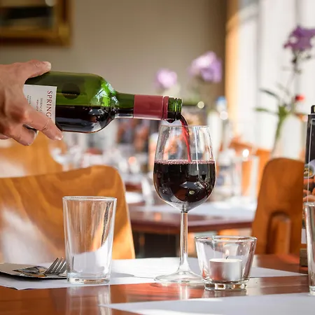 Campanile & Restaurant فندق