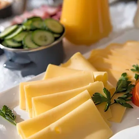 Campanile & Restaurant Hotel 3*