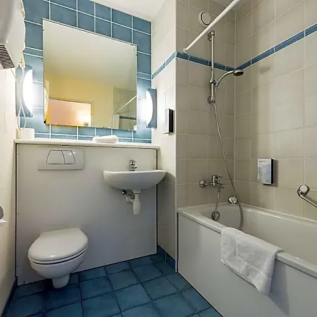 Campanile & Restaurant Hotel
