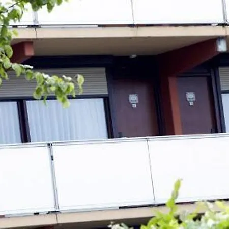 Campanile & Restaurant 3*