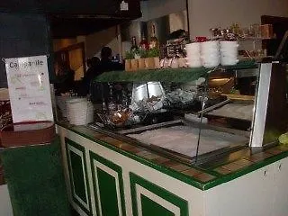 Campanile & Restaurant كورينْخيم