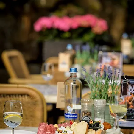 Campanile & Restaurant 3* كورينْخيم