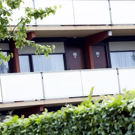 Campanile & Restaurant فندق 3*