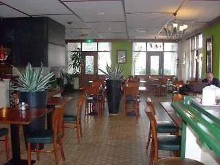 Campanile & Restaurant Szálloda