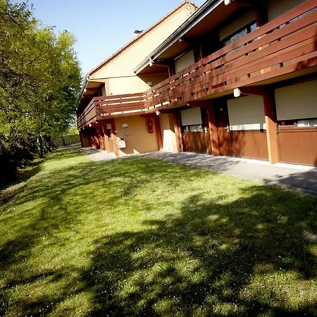 Campanile & Restaurant 3*