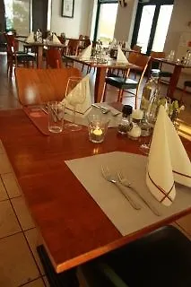 Campanile & Restaurant מלון חורקם