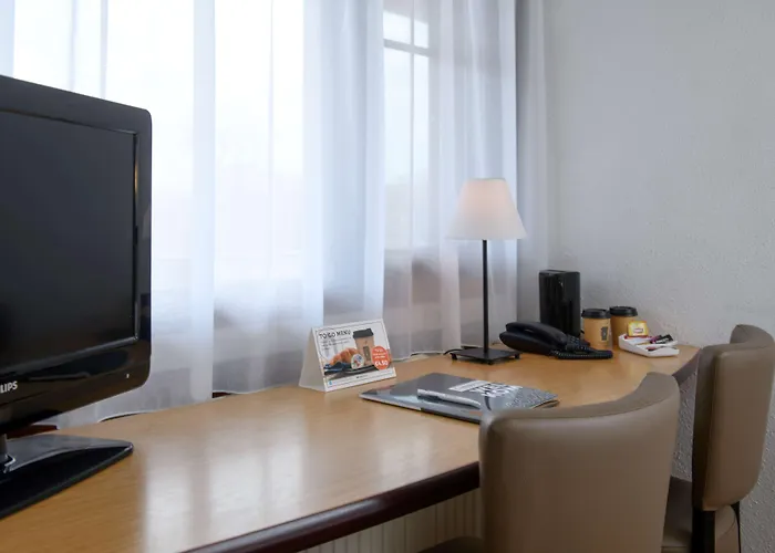 Campanile & Restaurant Hotel 3*